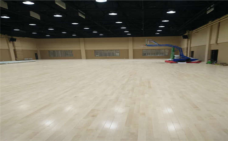 24厚篮球运动地板生产厂家