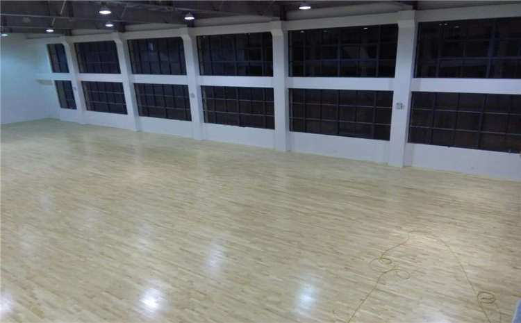 比赛场馆运动木地板施工方案