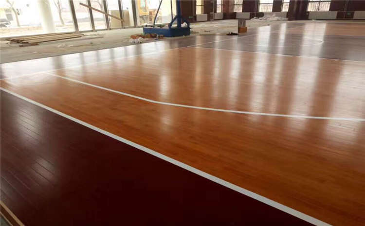 橡胶木体育馆木地板怎么保养？