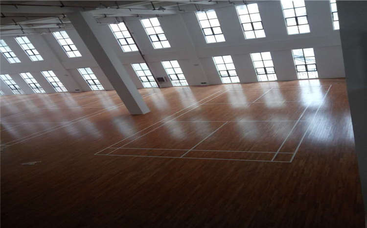 拼接板篮球场实木地板哪个品牌好？