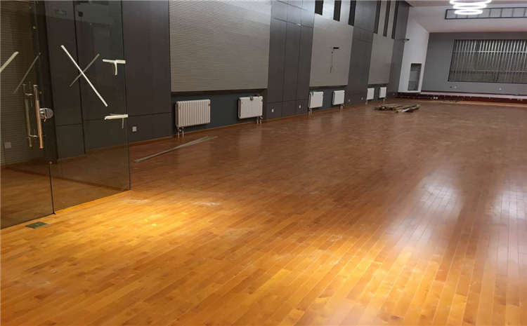 枫木乒乓球馆木地板规格