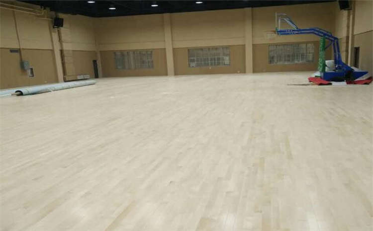 硬木企口篮球场实木地板造价
