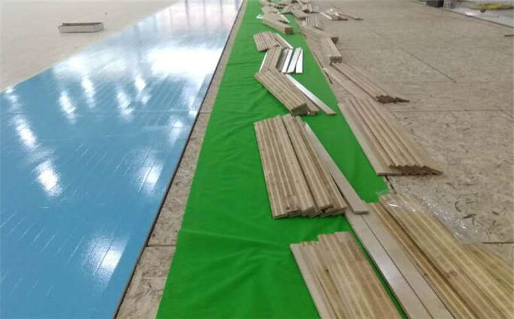 拼接板体育木地板翻新施工