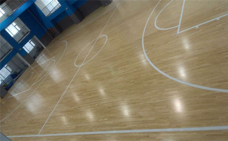 硬木企口木地板篮球场造价是的多少？