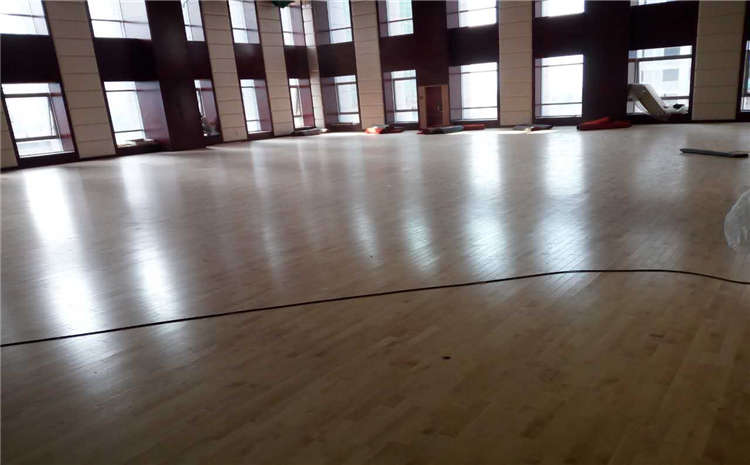 学校体育木地板哪家公司好