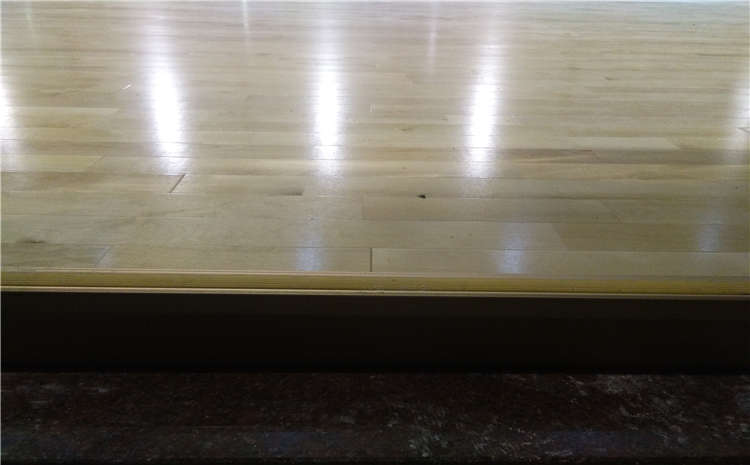 欧氏松木乒乓球馆木地板双层龙骨结构