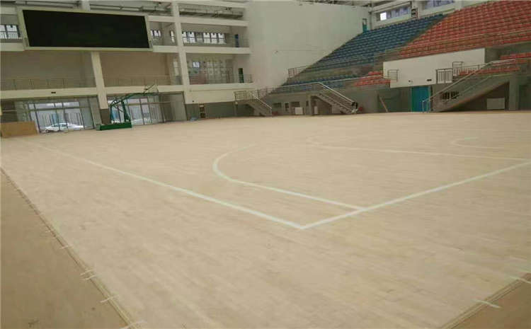 专业的篮球馆木地板每平米价格