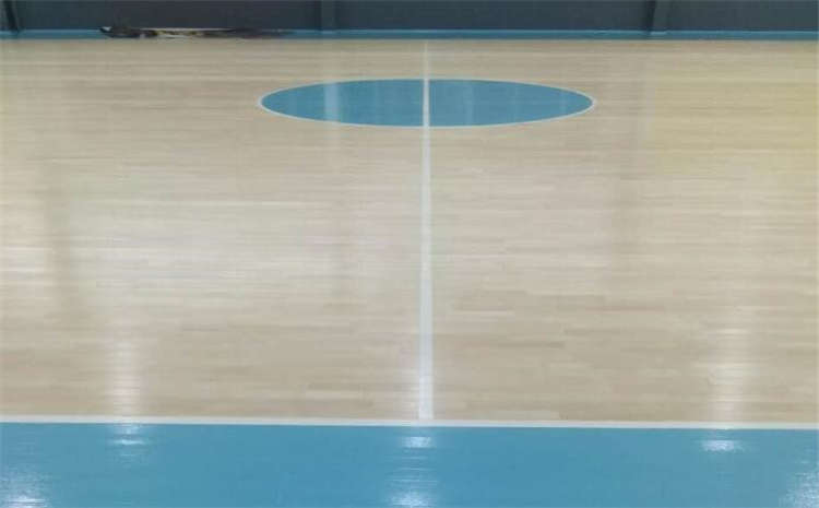 枫桦木木地板篮球场怎么翻新